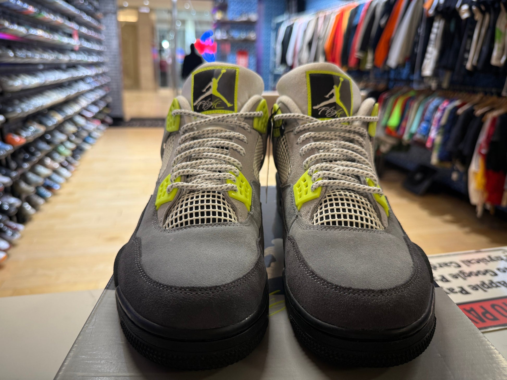 PRE OWNED Jordan 4 Retro SE 95 Neon