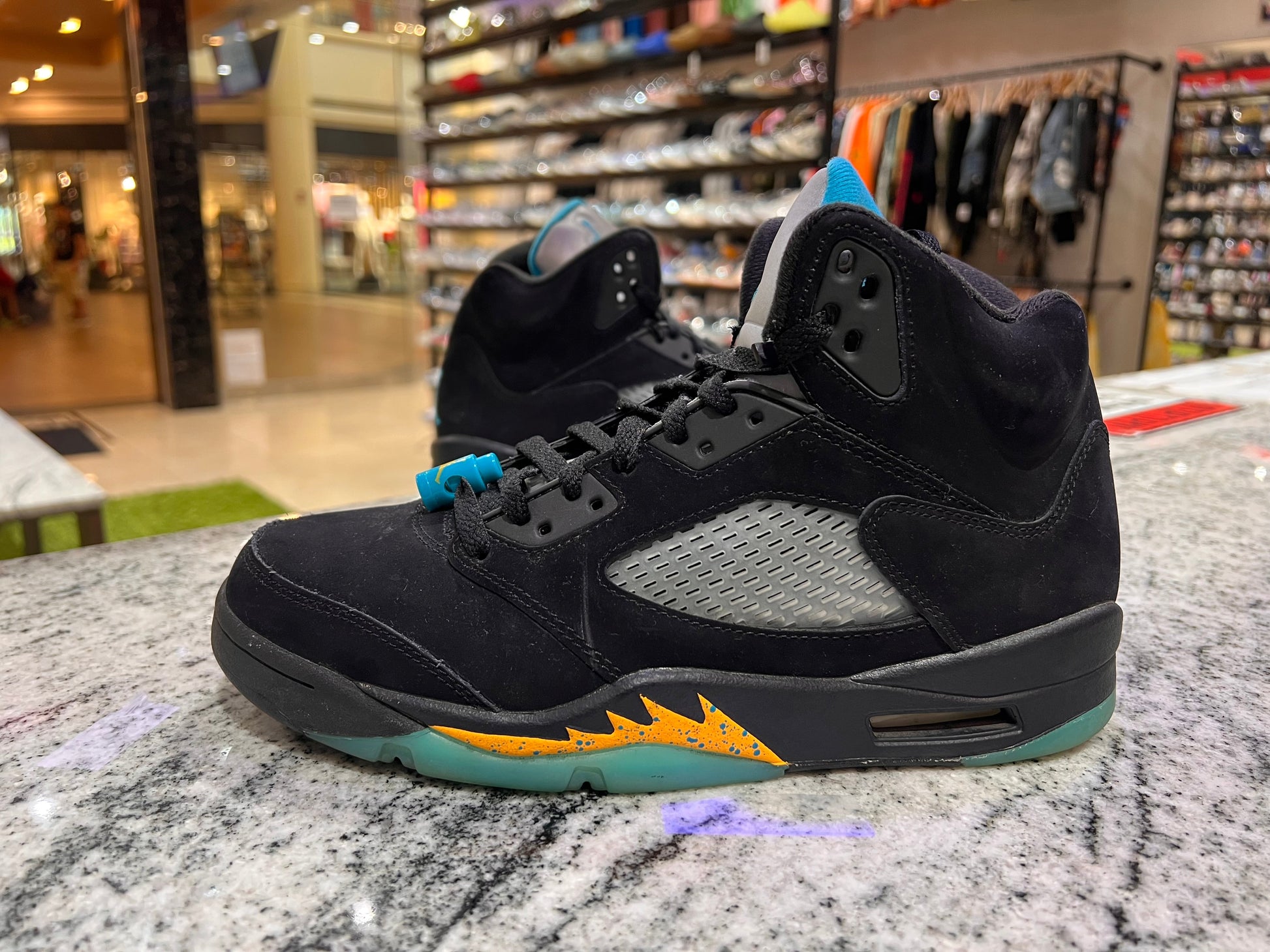 PRE OWNED Jordan 5 Retro Aqua