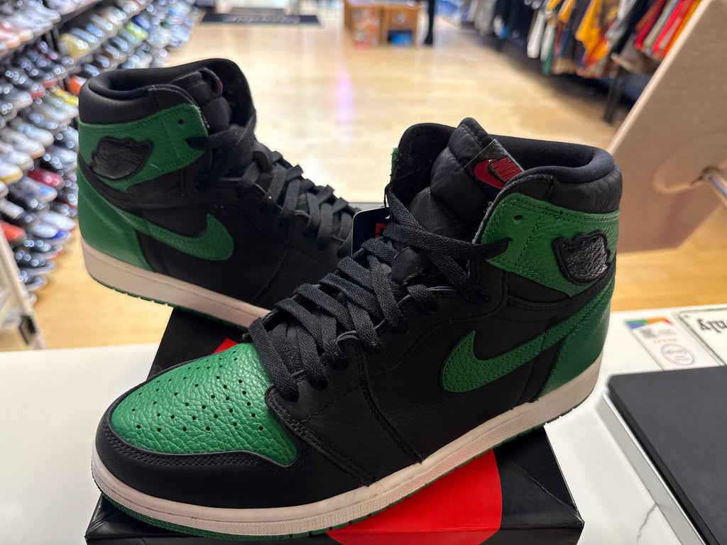 PRE OWNED Jordan 1 Retro High Pine Green Black