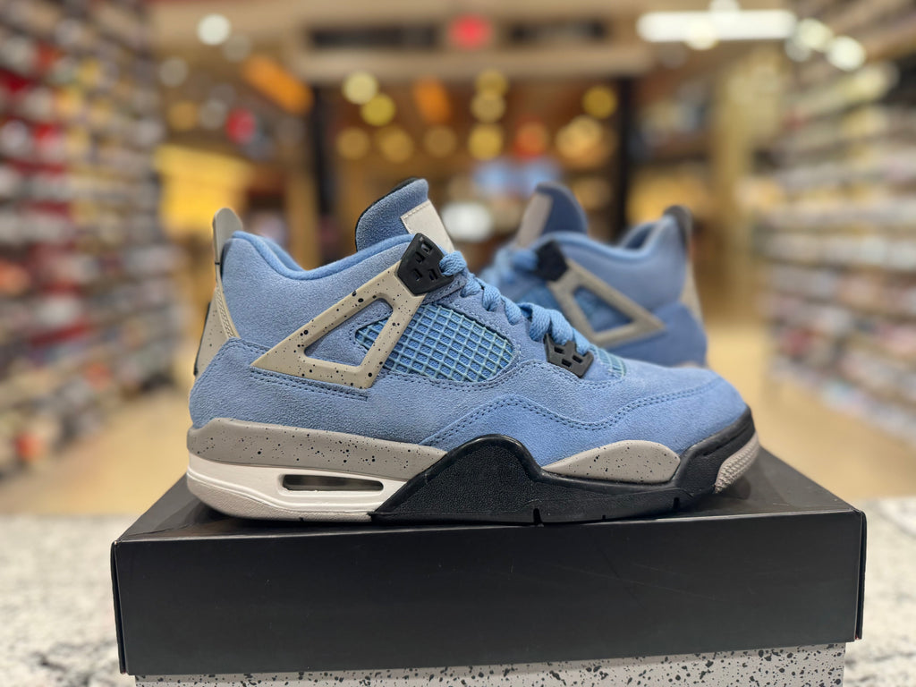 PRE OWNED Jordan 4 Retro University Blue (GS)