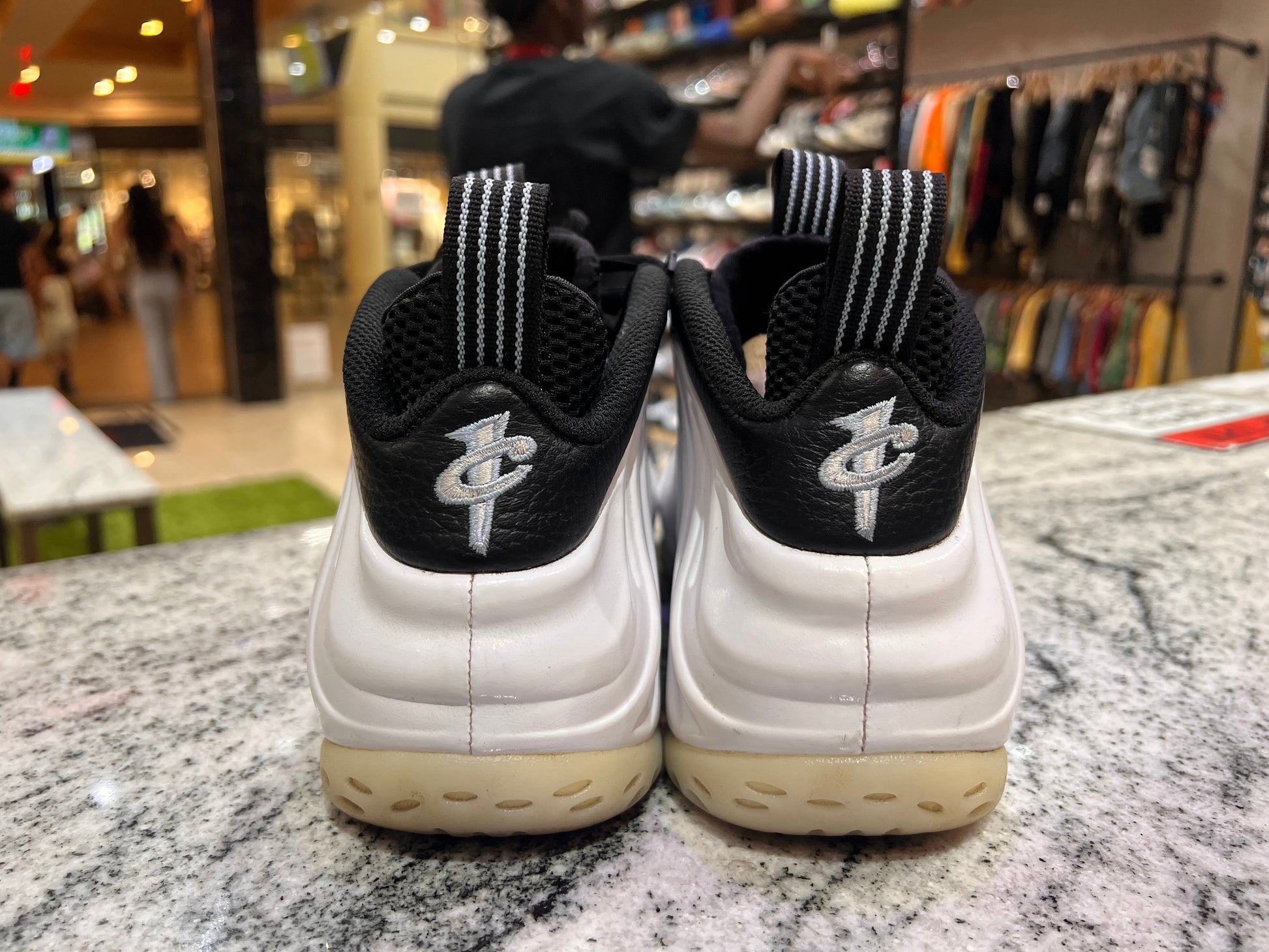 PRE OWNED Nike Air Foamposite One Penny PE NO BOX