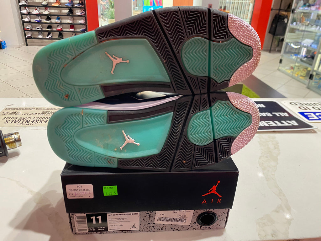 PRE OWNED Jordan 4 Retro Teal