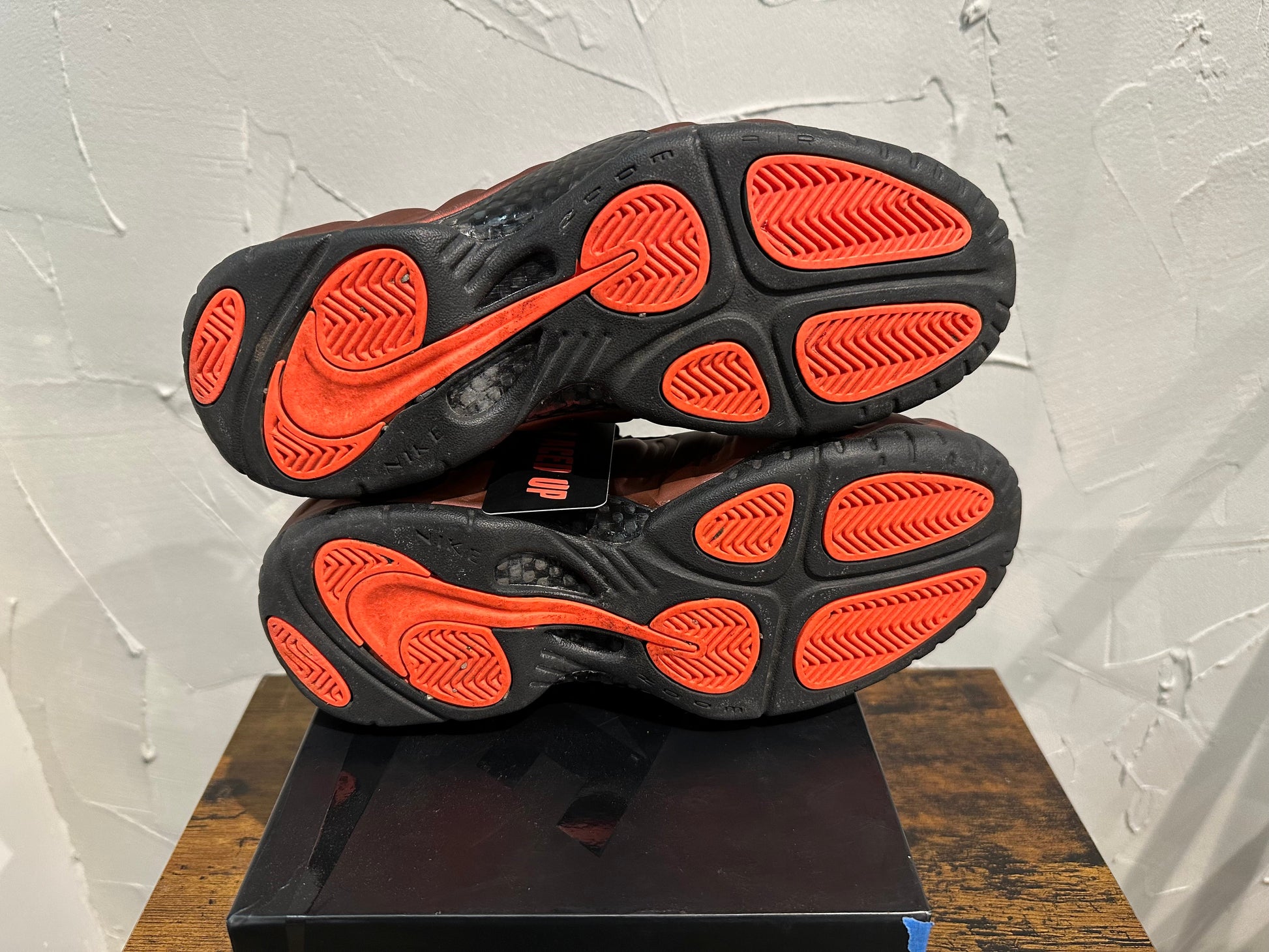 PRE OWNED Nike Air Foamposite Pro Color Shift "8 M"