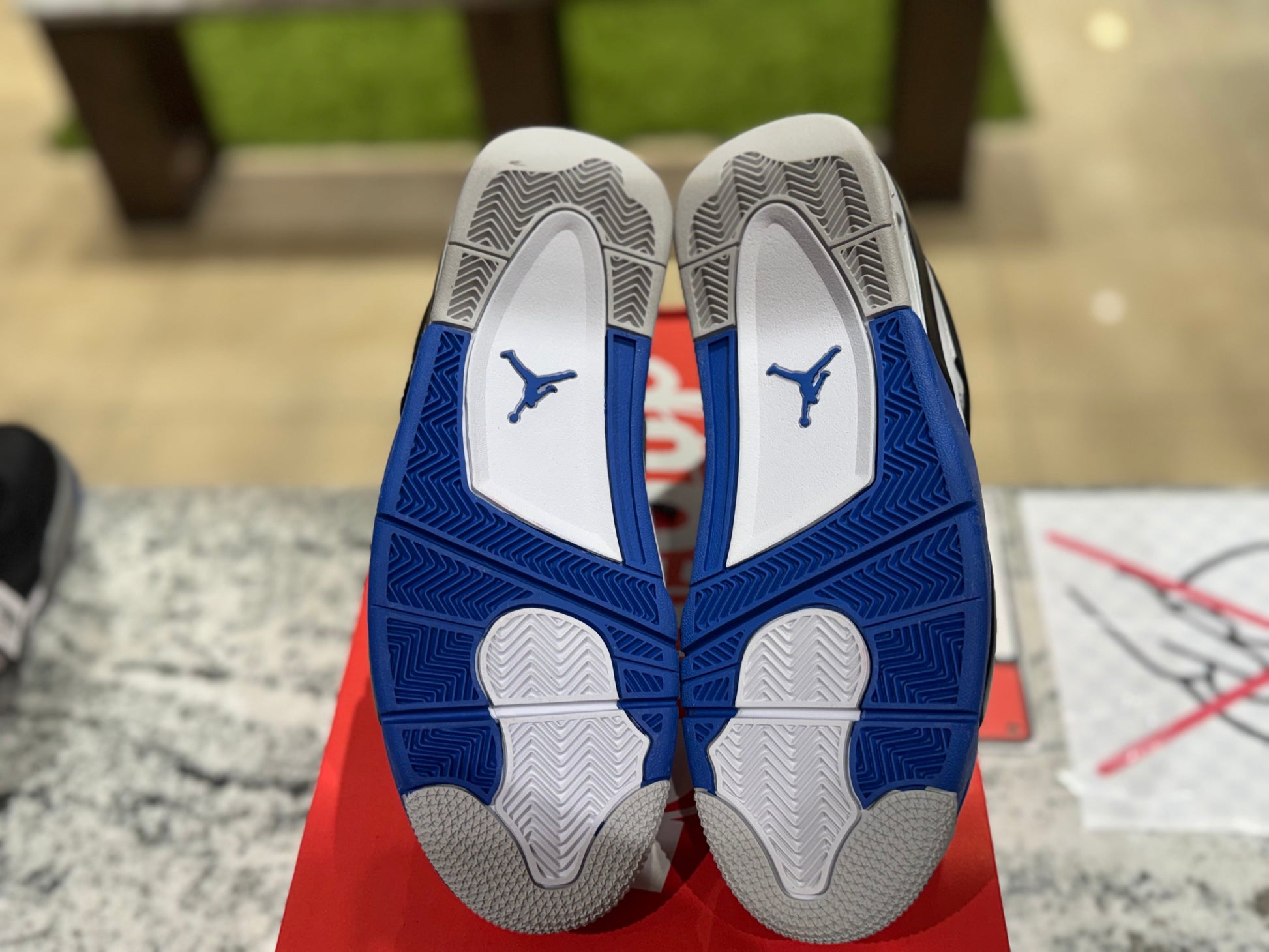 Air Jordan Retro 4 “Motorsport” *No Box*