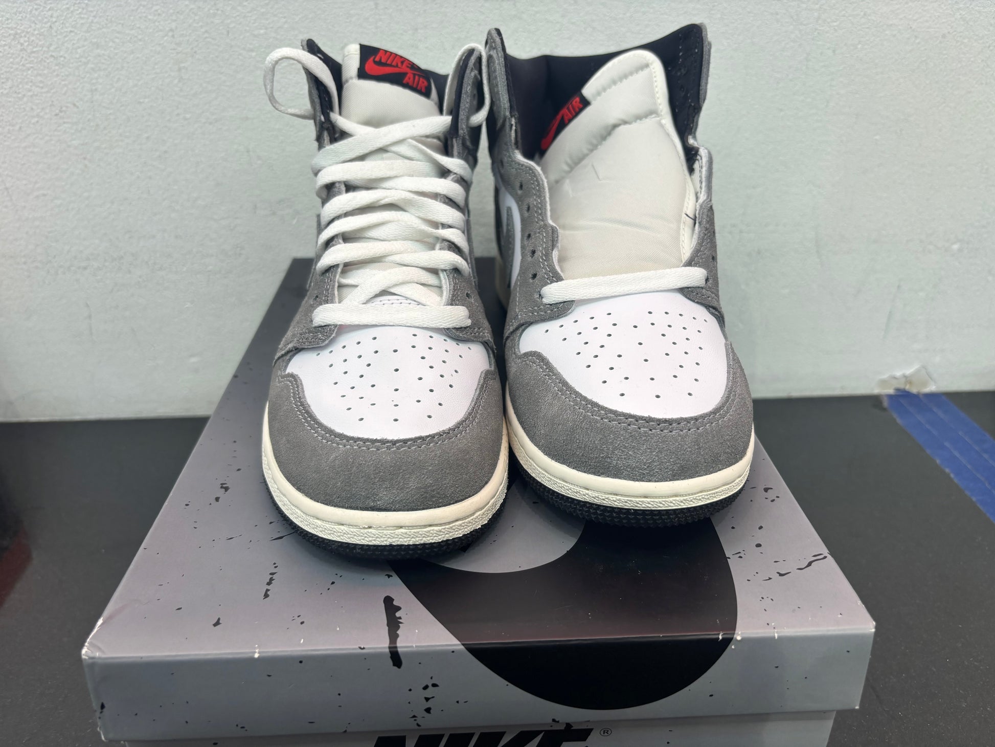 PRE OWNED Air Jordan Retro 1 High OG Washed Black (GS)
