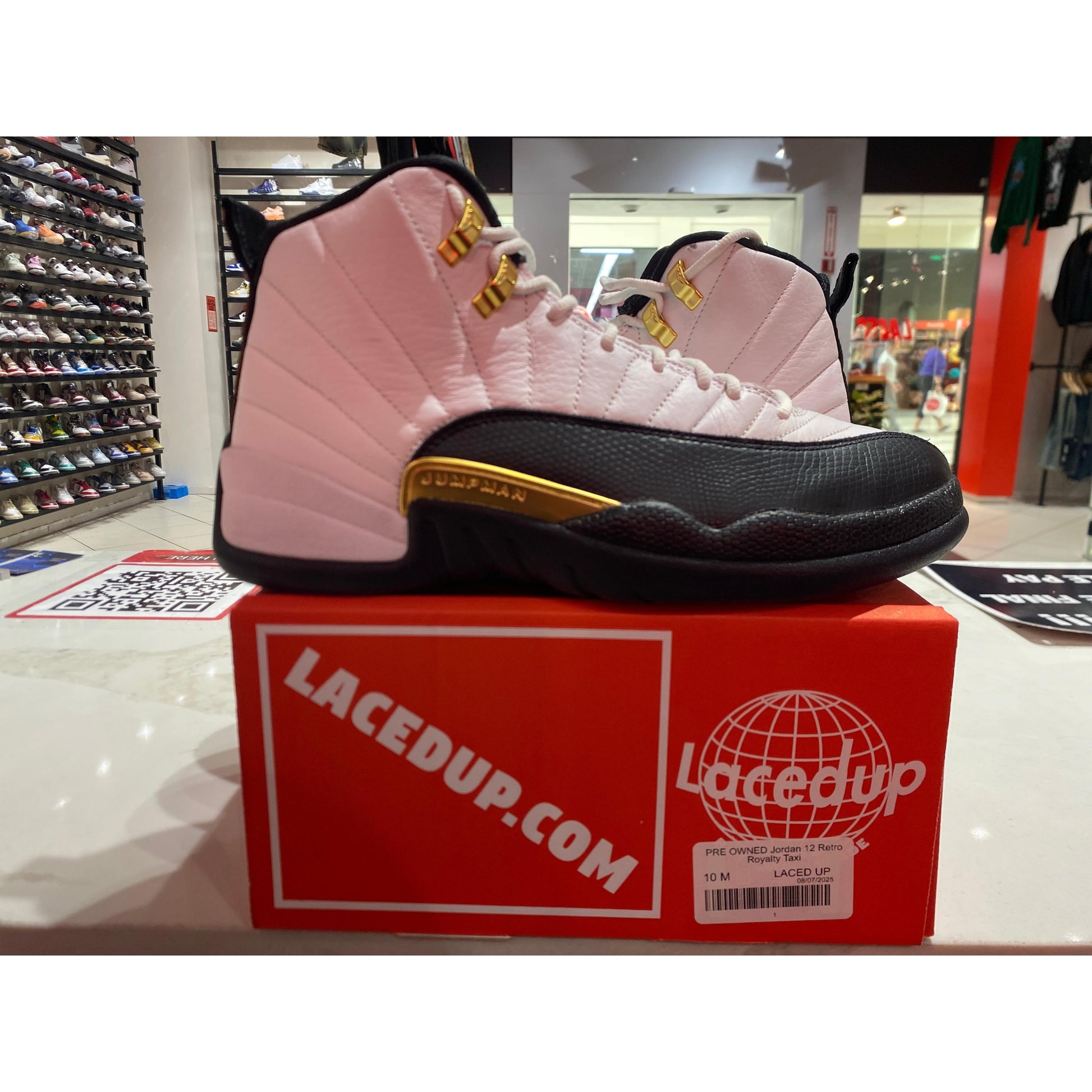 PRE OWNED Jordan 12 Retro Royalty Taxi