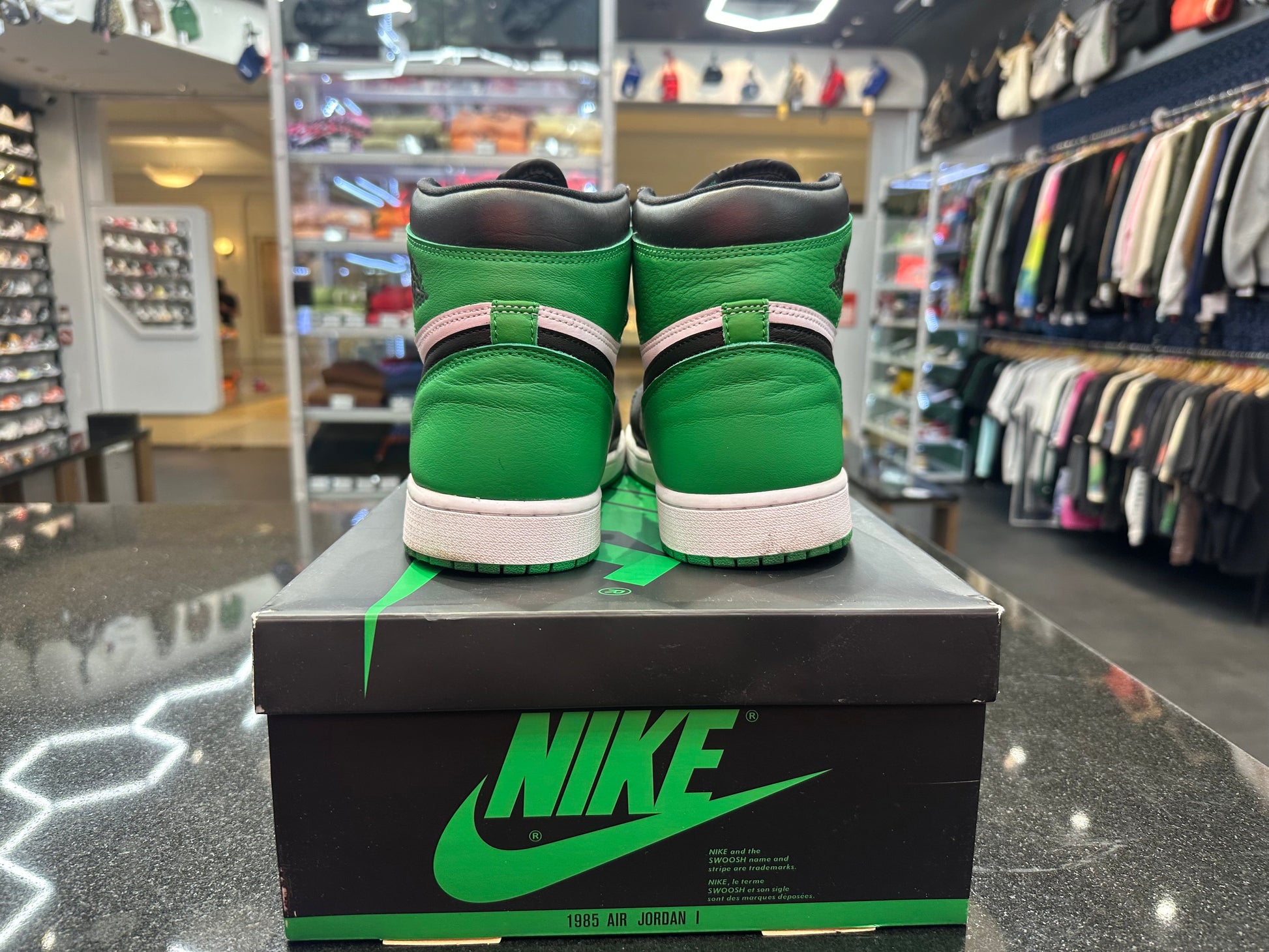 PRE OWNED Jordan 1 Retro High OG Lucky Green