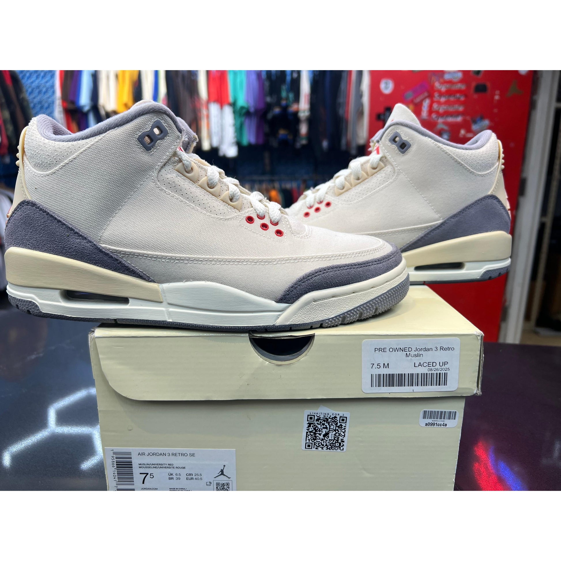 PRE OWNED Jordan 3 Retro Muslin