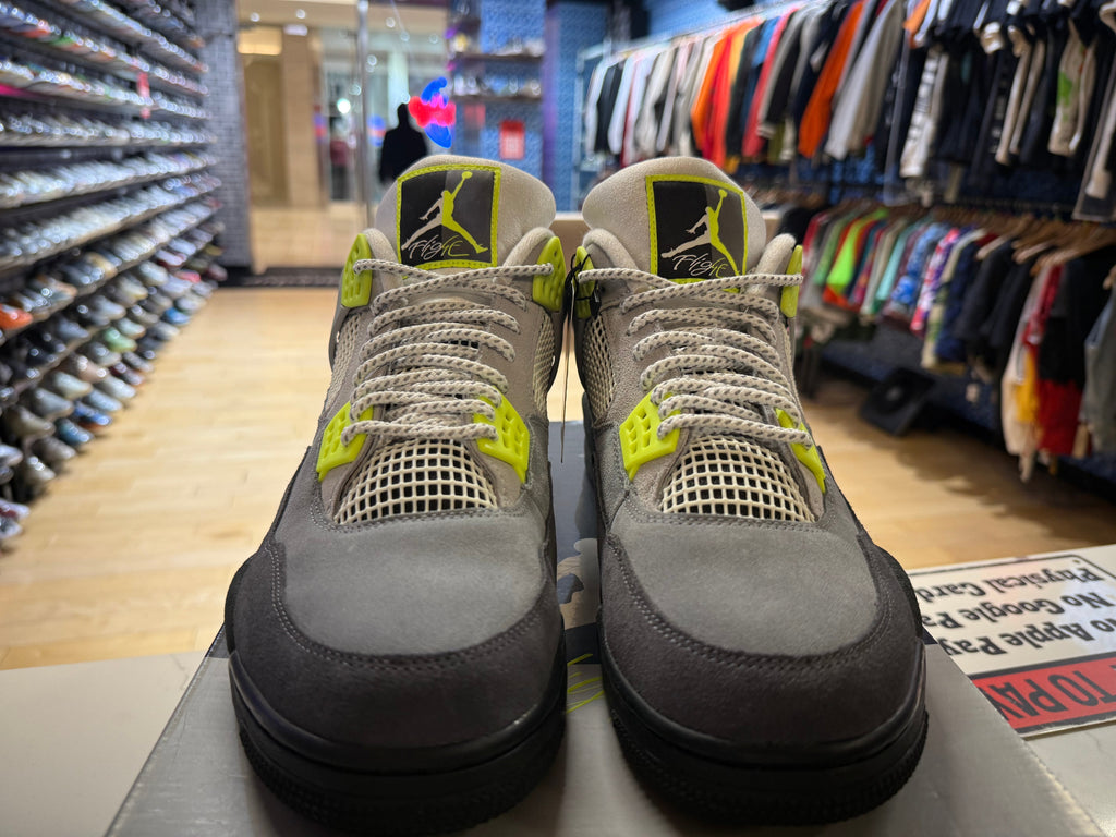 PRE OWNED Jordan 4 Retro SE 95 Neon