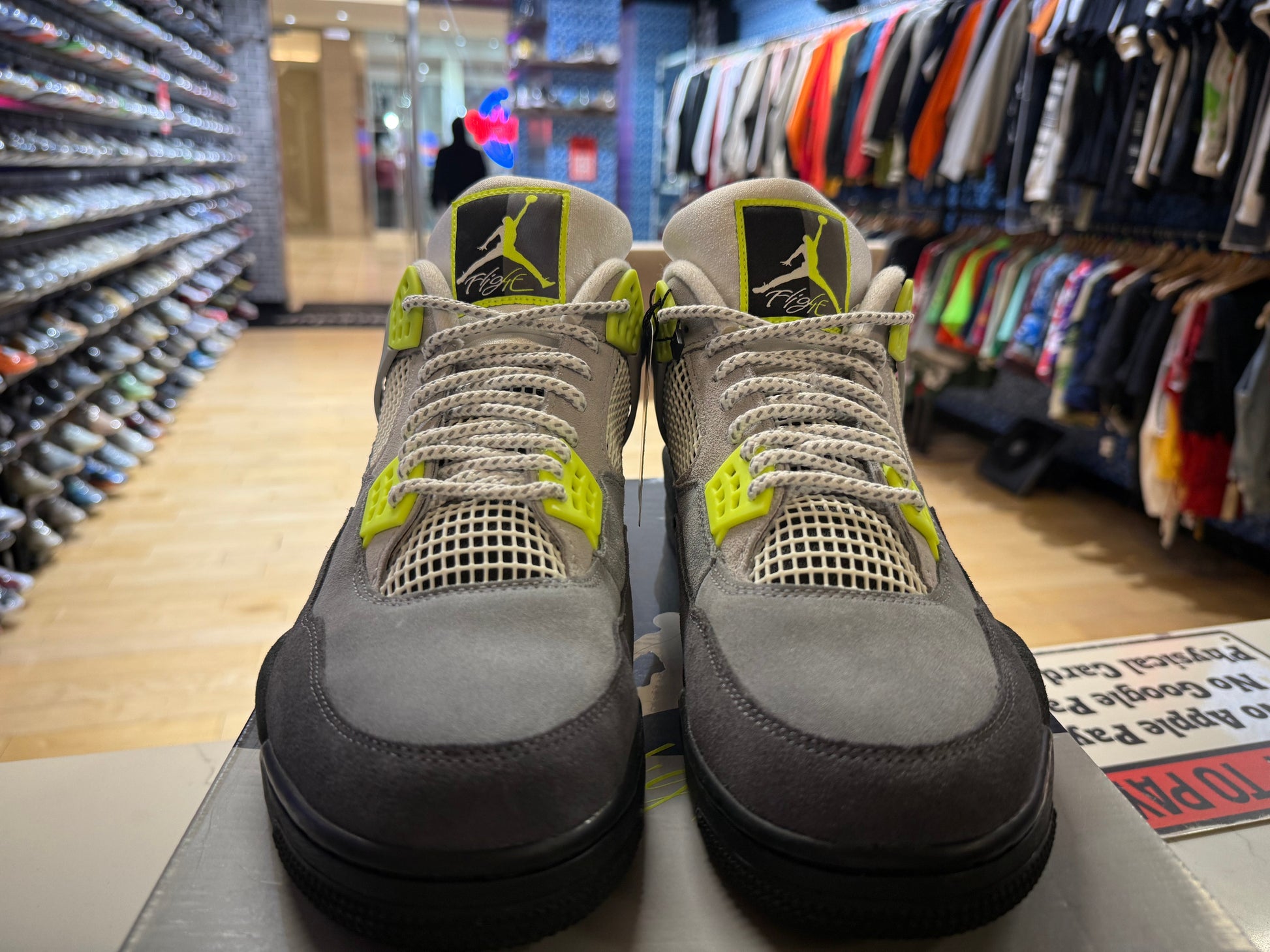 PRE OWNED Jordan 4 Retro SE 95 Neon
