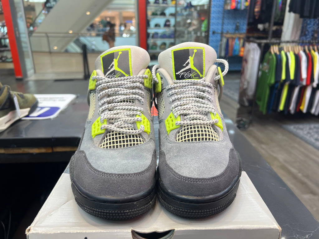 PRE OWNED Jordan 4 Retro SE 95 Neon