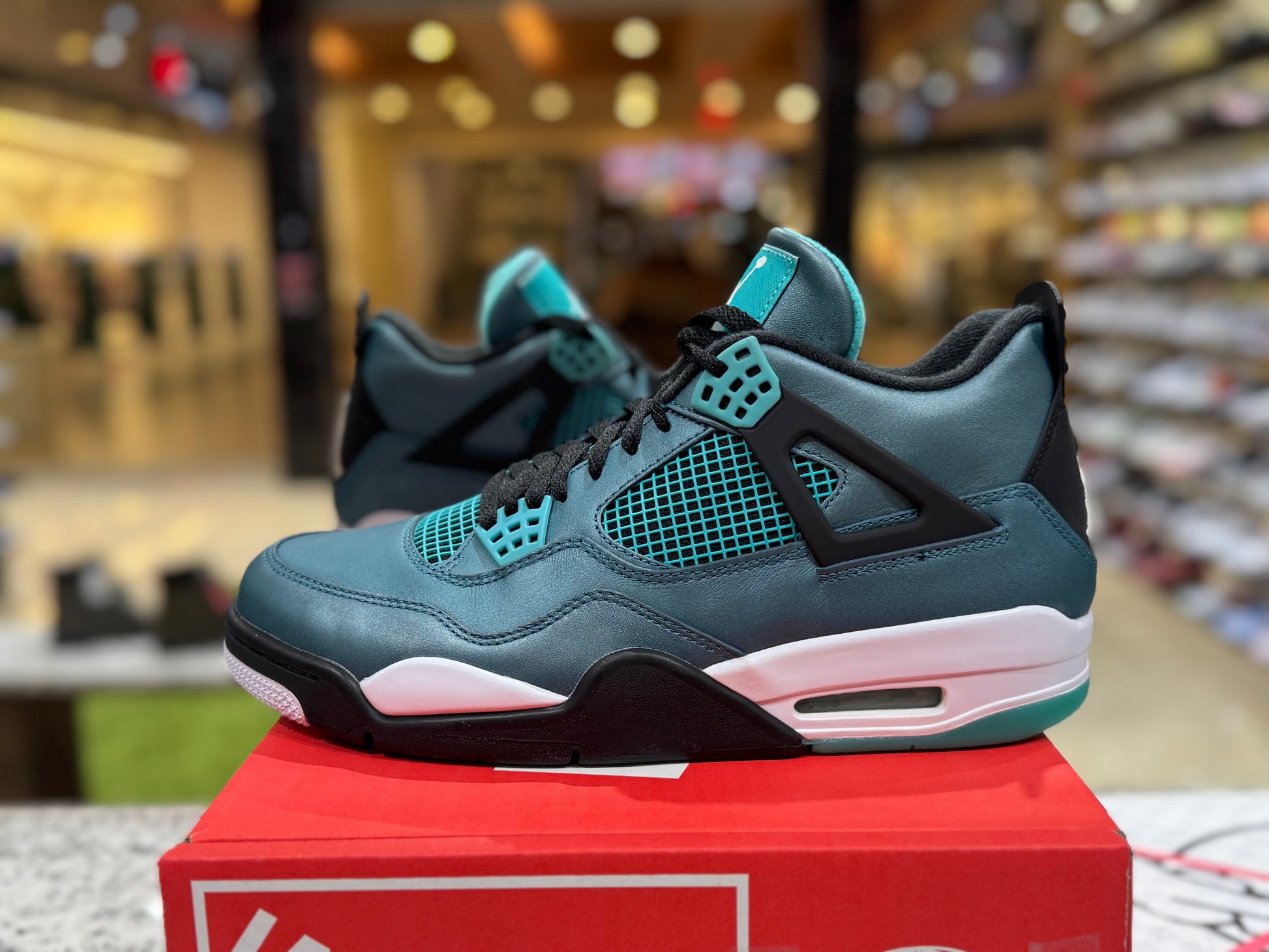 Air Jordan Retro 4 “Teal” *No Box*