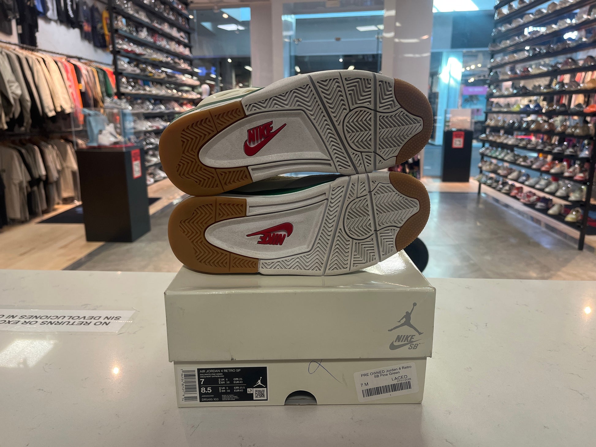 PRE OWNED Jordan 4 Retro SB Pine Green