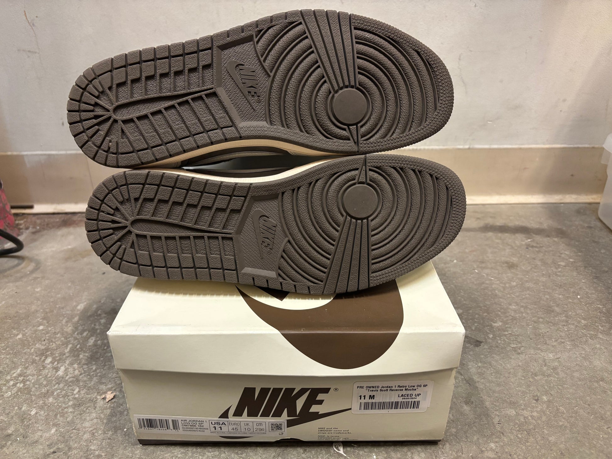 PRE OWNED Jordan 1 Retro Low OG SP "Travis Scott Reverse Mocha"