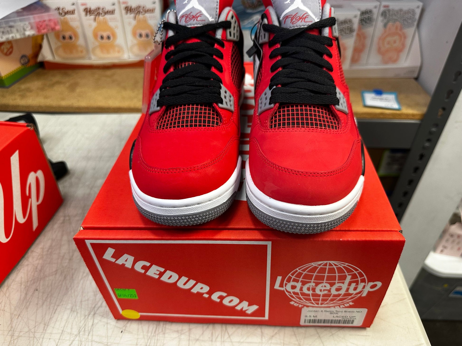 Jordan 4 Retro Toro Bravo NO BOX
