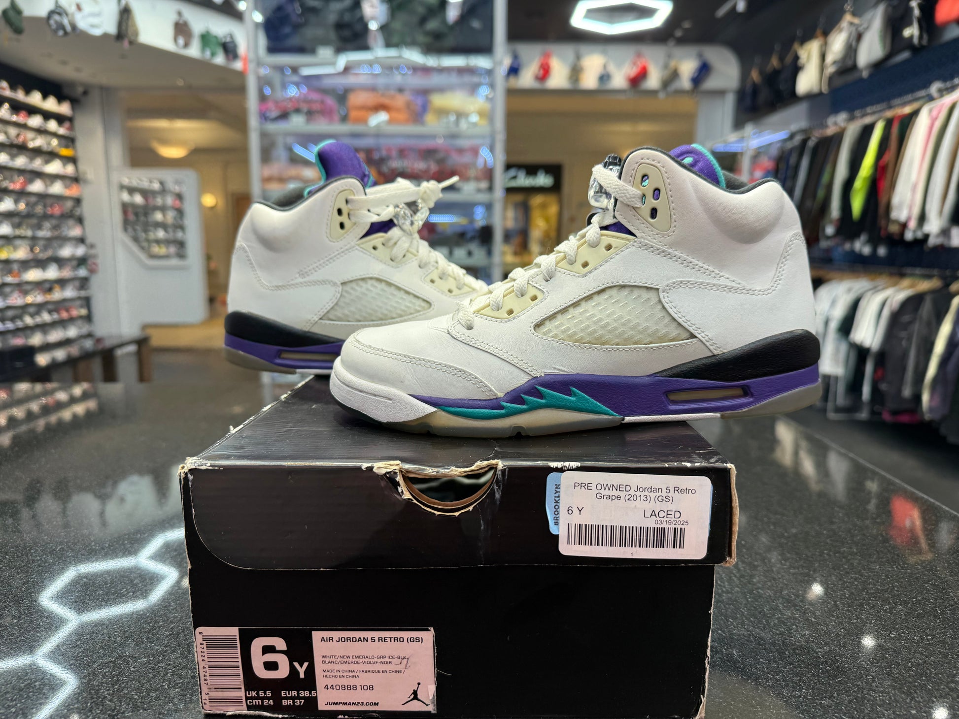 PRE OWNED Jordan 5 Retro Grape (2013) (GS)