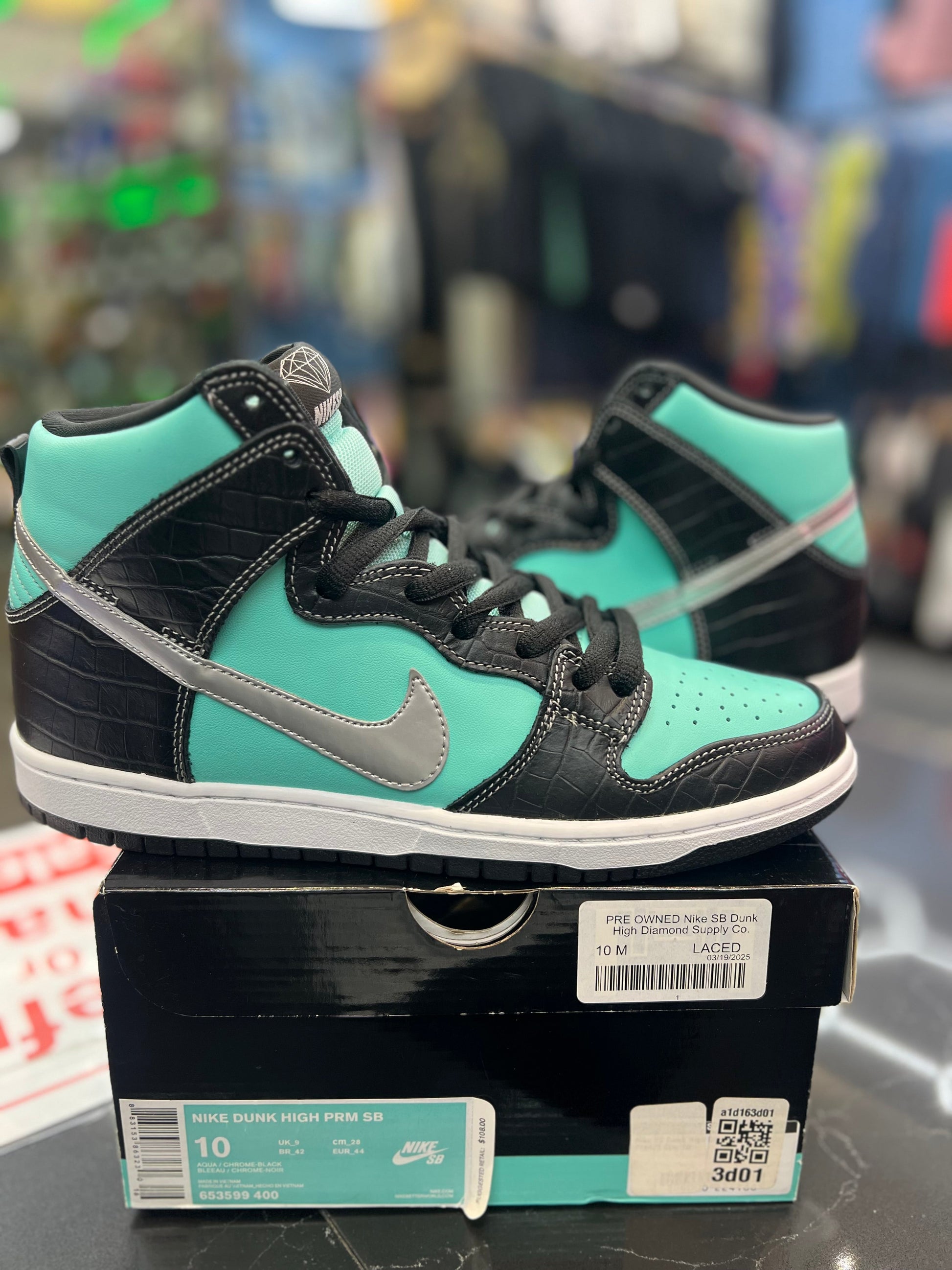PRE OWNED Nike SB Dunk High Diamond Supply Co.