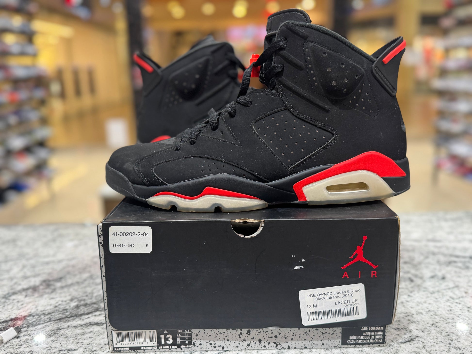 PRE OWNED Jordan 6 Retro Black Infrared (2019)