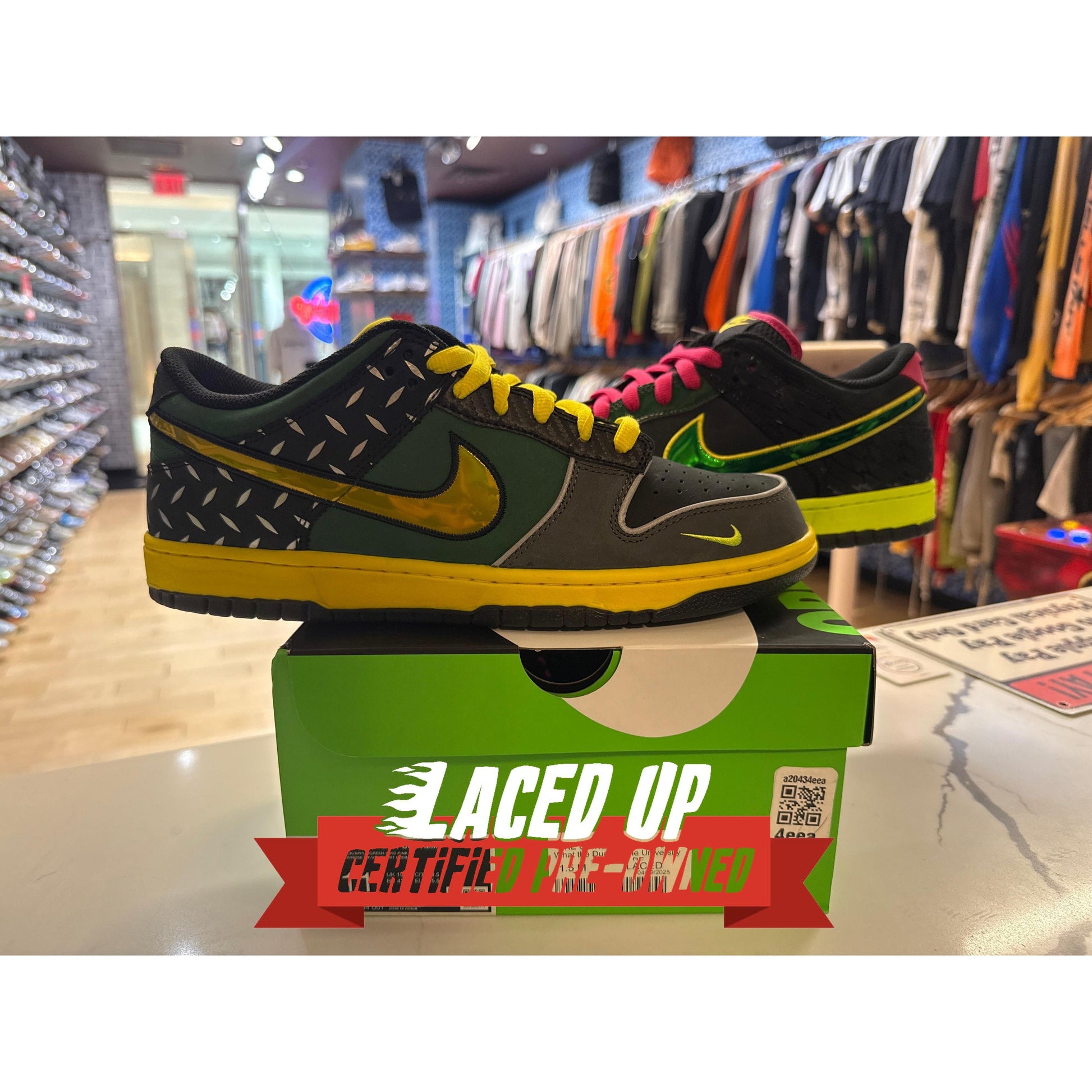 PRE OWNED Nike Dunk Low What the Duck Home University of Oregon PE