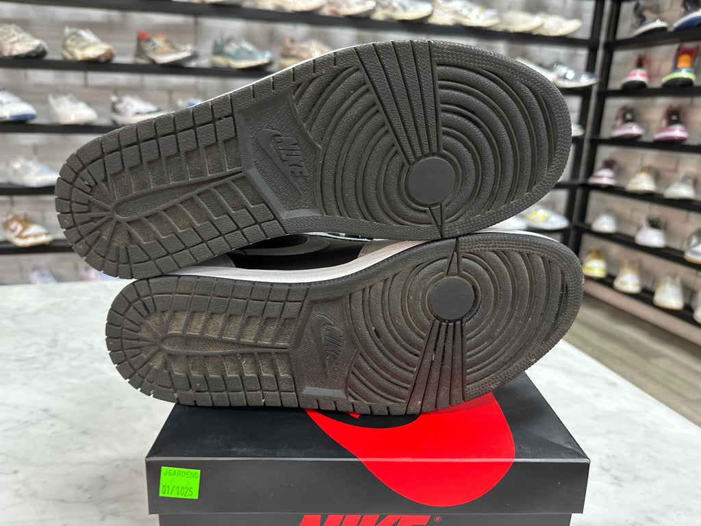 PRE OWNED  Jordan 1 Retro High Shadow 2.0