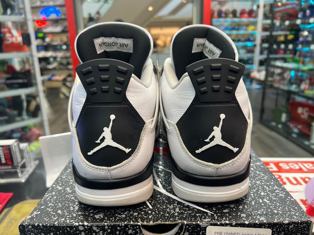 PRE OWNED Jordan 4 Retro Military Black
