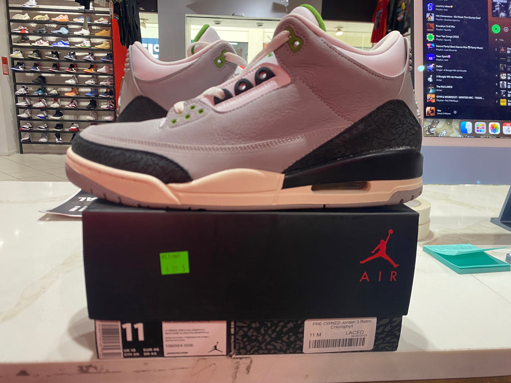 PRE OWNED Jordan 3 Retro Chlorophyll