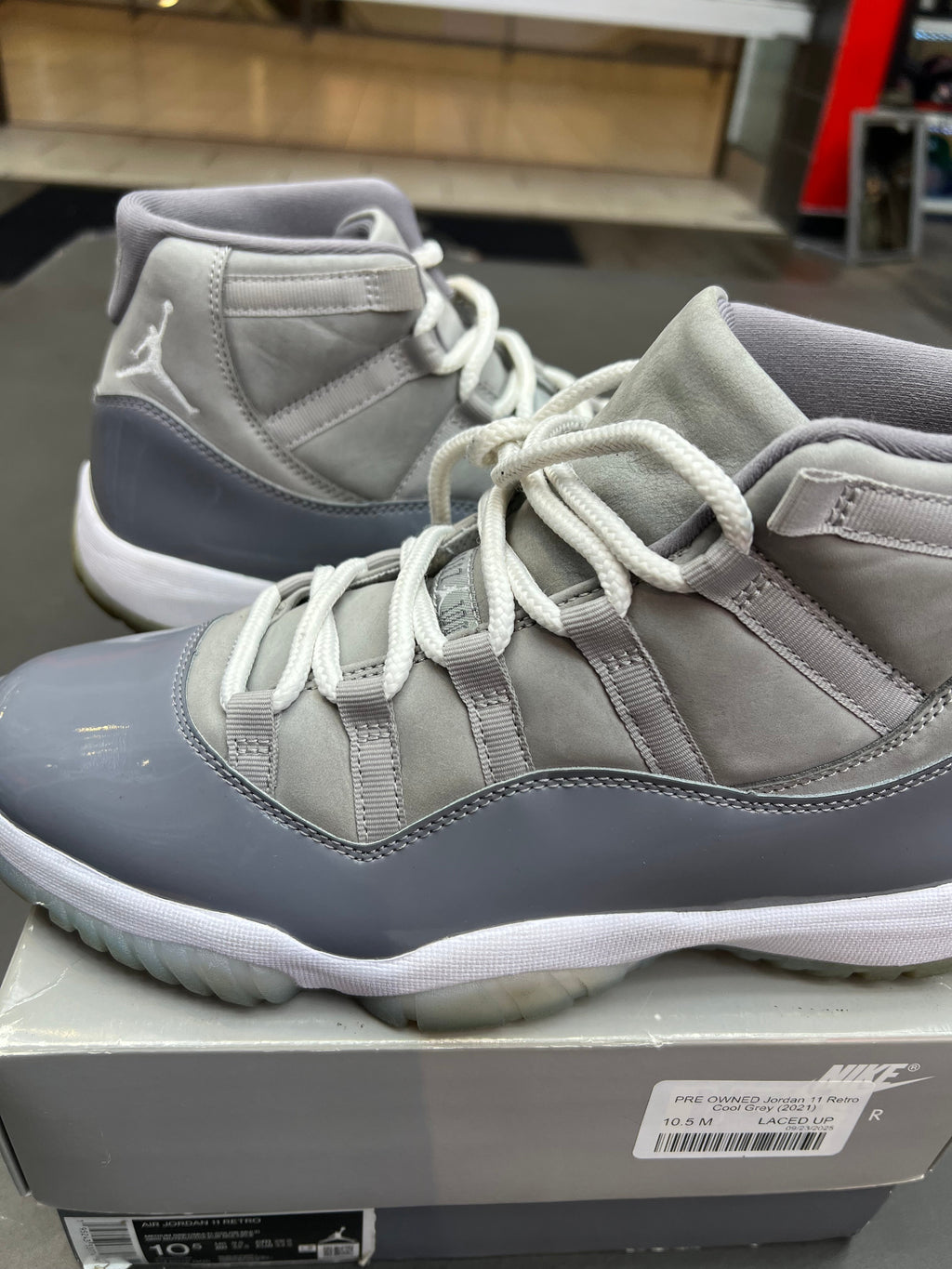 PRE OWNED Jordan 11 Retro Cool Grey (2021)