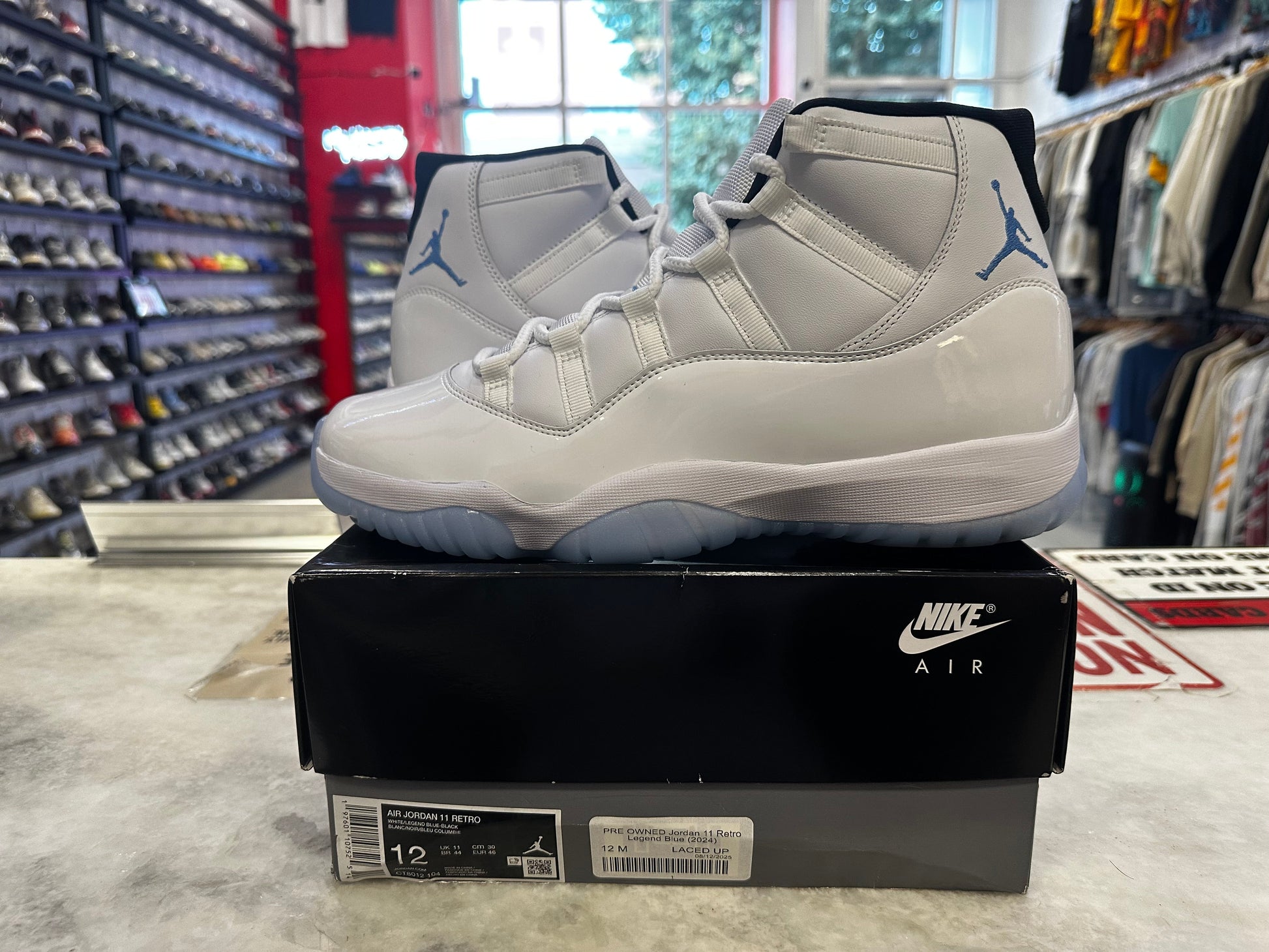 PRE OWNED Jordan 11 Retro Legend Blue (2024)