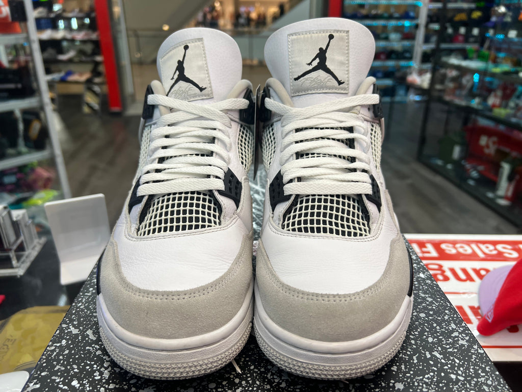 PRE OWNED Jordan 4 Retro Military Black