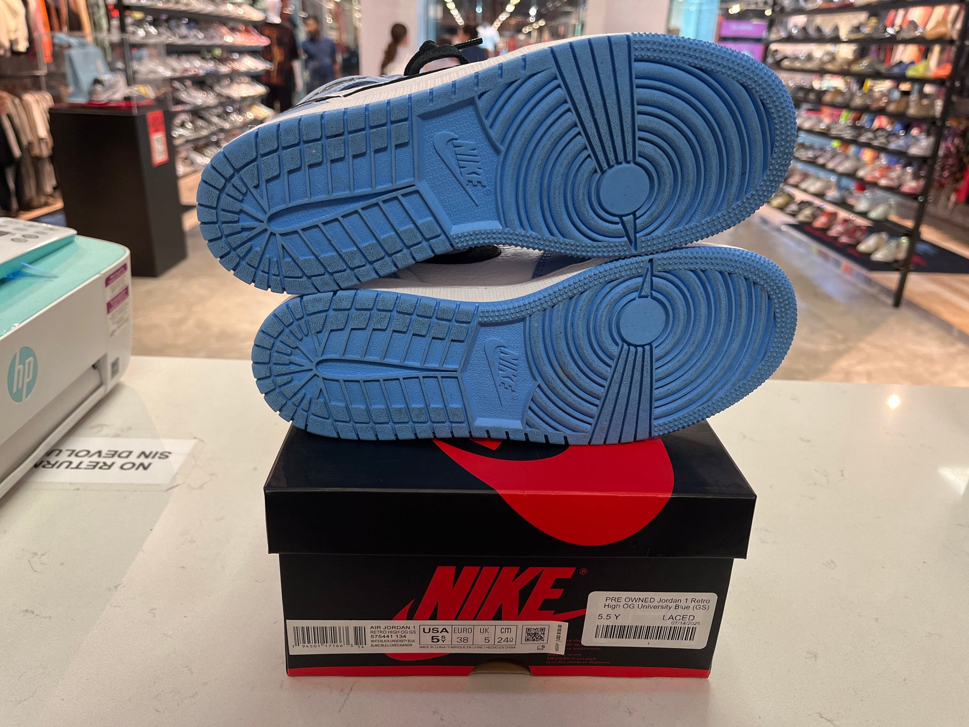 PRE OWNED Jordan 1 Retro High OG University Blue (GS)