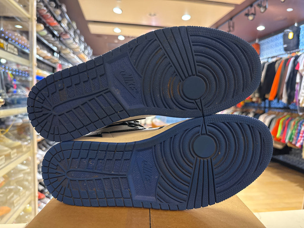 PRE OWNED  Air Jordan Retro 1 High Royal Toe "9.5 M"