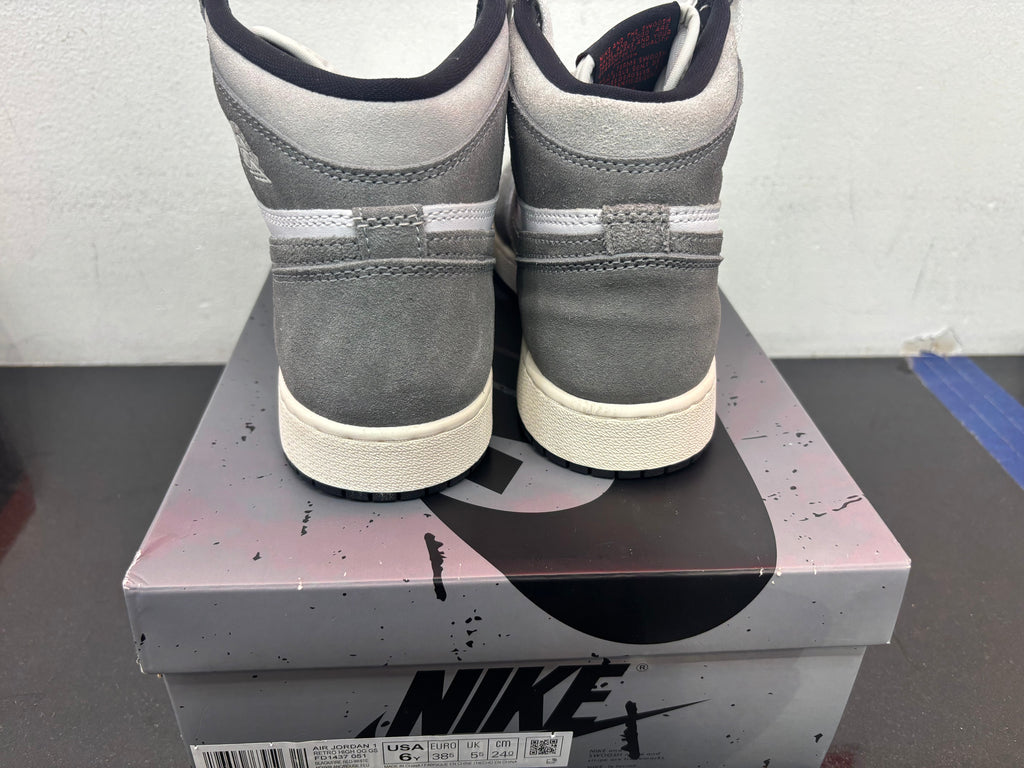 PRE OWNED Air Jordan Retro 1 High OG Washed Black (GS)