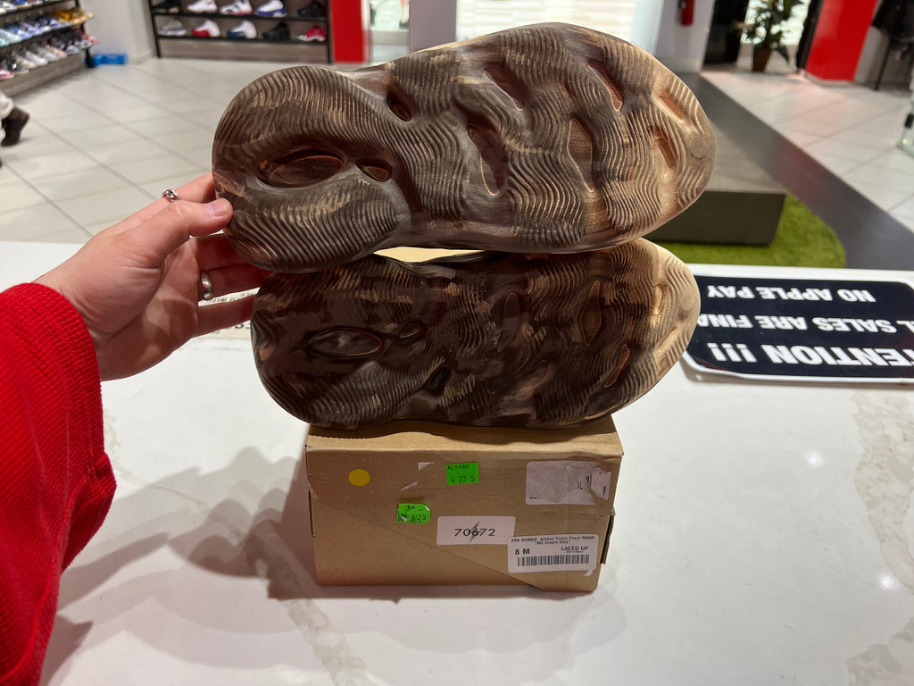 PRE OWNED  Adidas Yeezy Foam RNNR "MX Cream Clay"