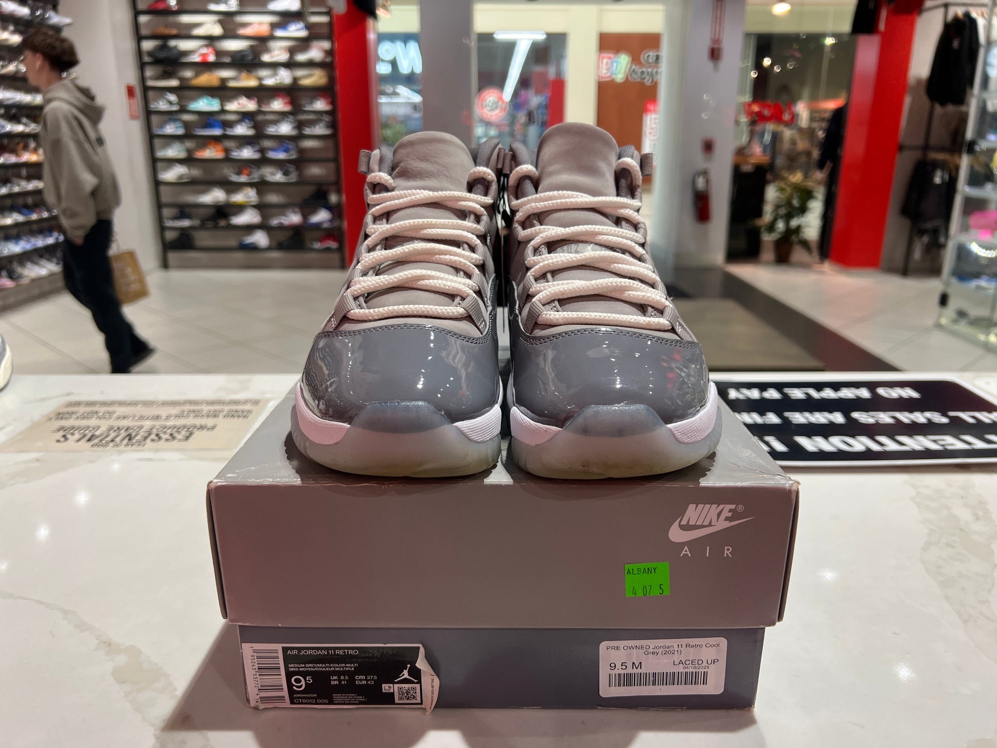 PRE OWNED Jordan 11 Retro Cool Grey (2021)