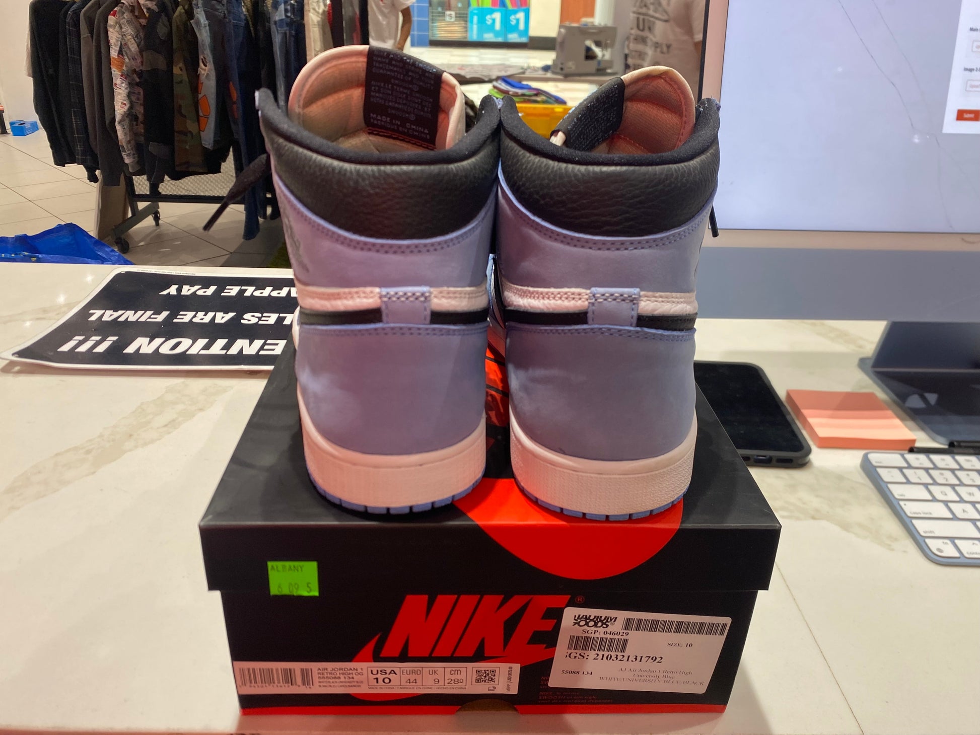 PRE OWNED Jordan 1 Retro High OG University Blue