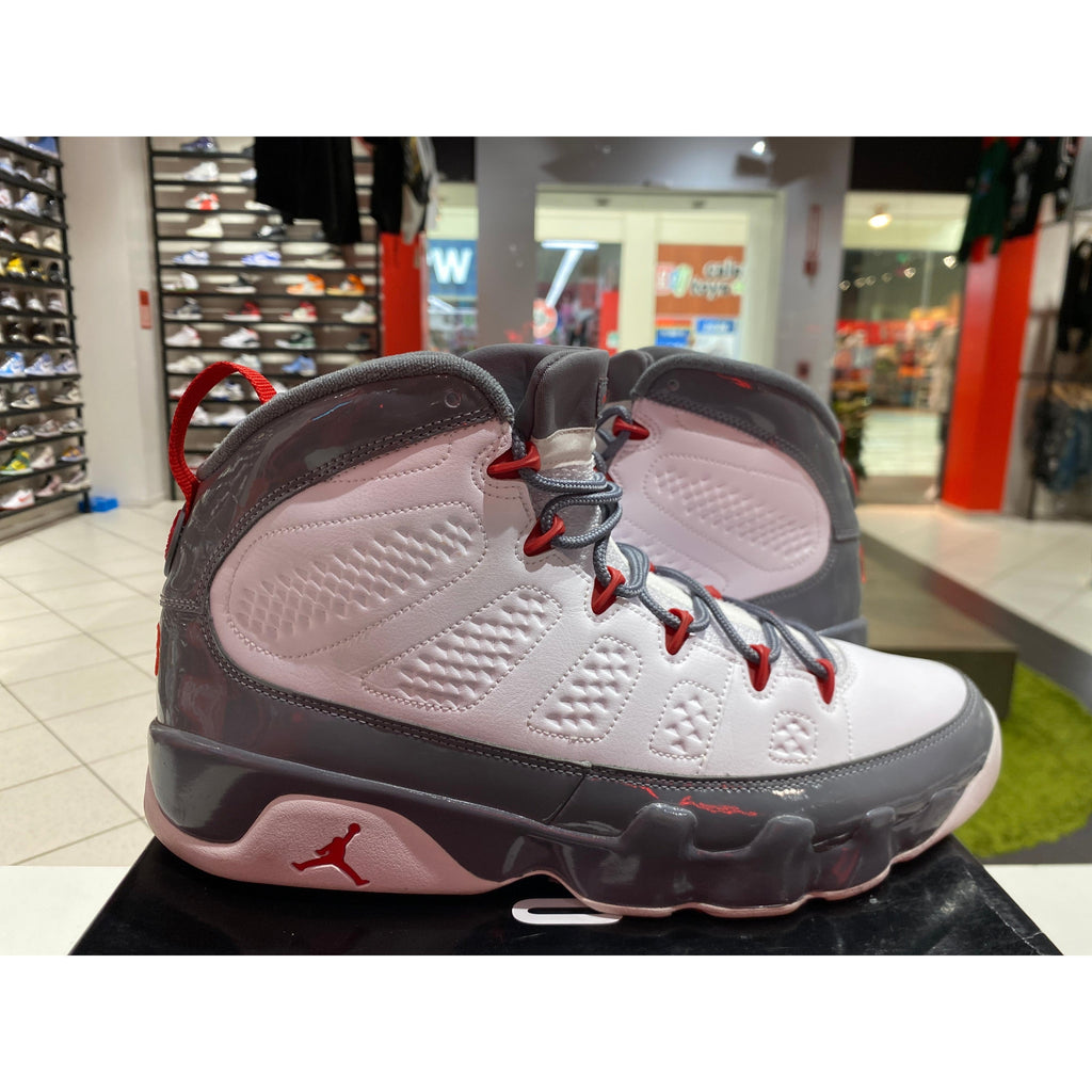 PRE OWNED Jordan 9 Retro Fire Red