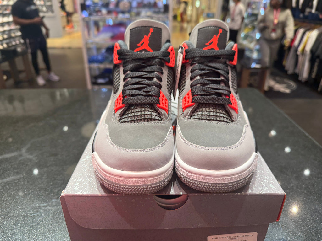 PRE OWNED Jordan 4 Retro Infrared
