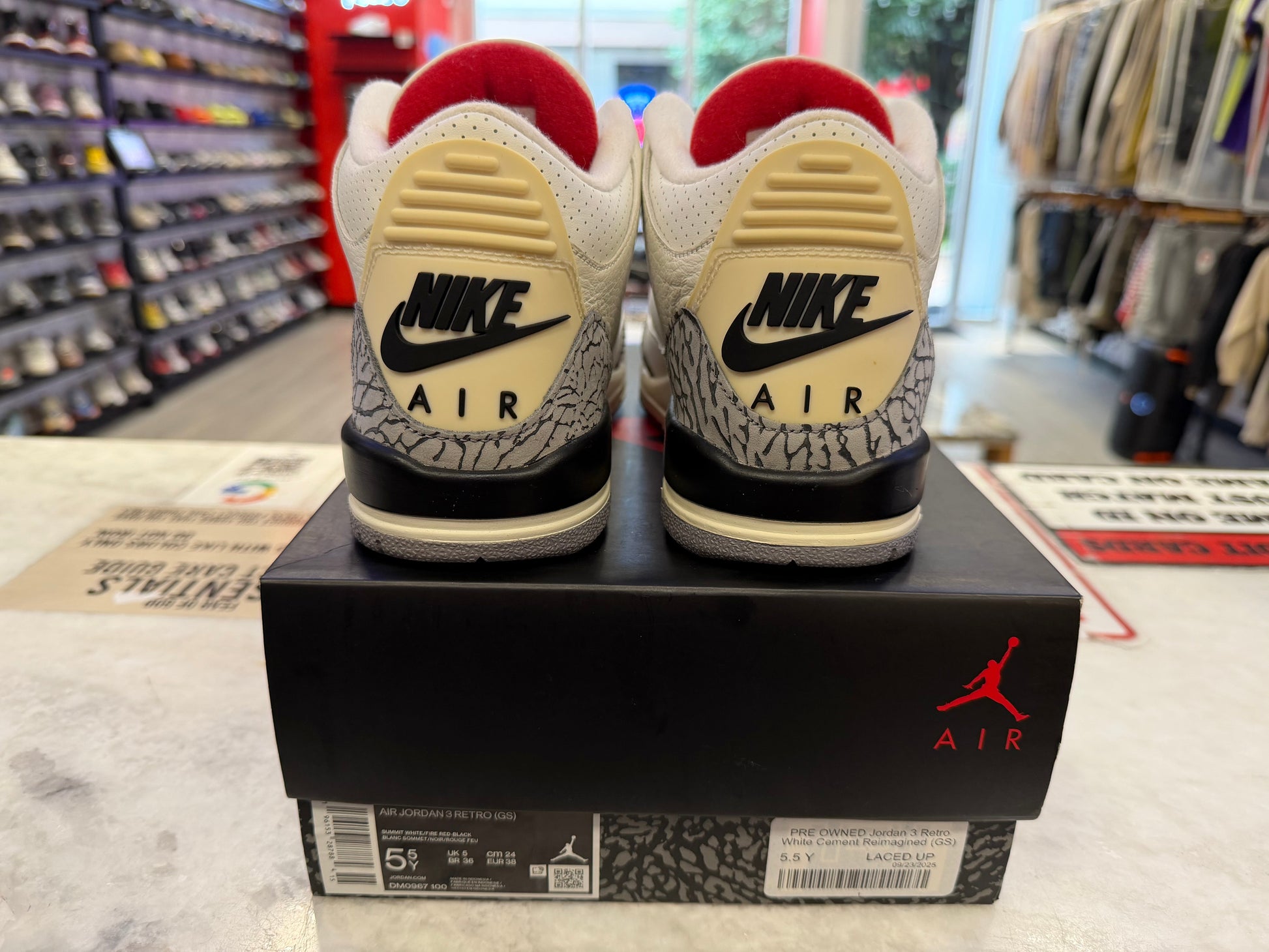 PRE OWNED Jordan 3 Retro White Cement Reimagined (GS)