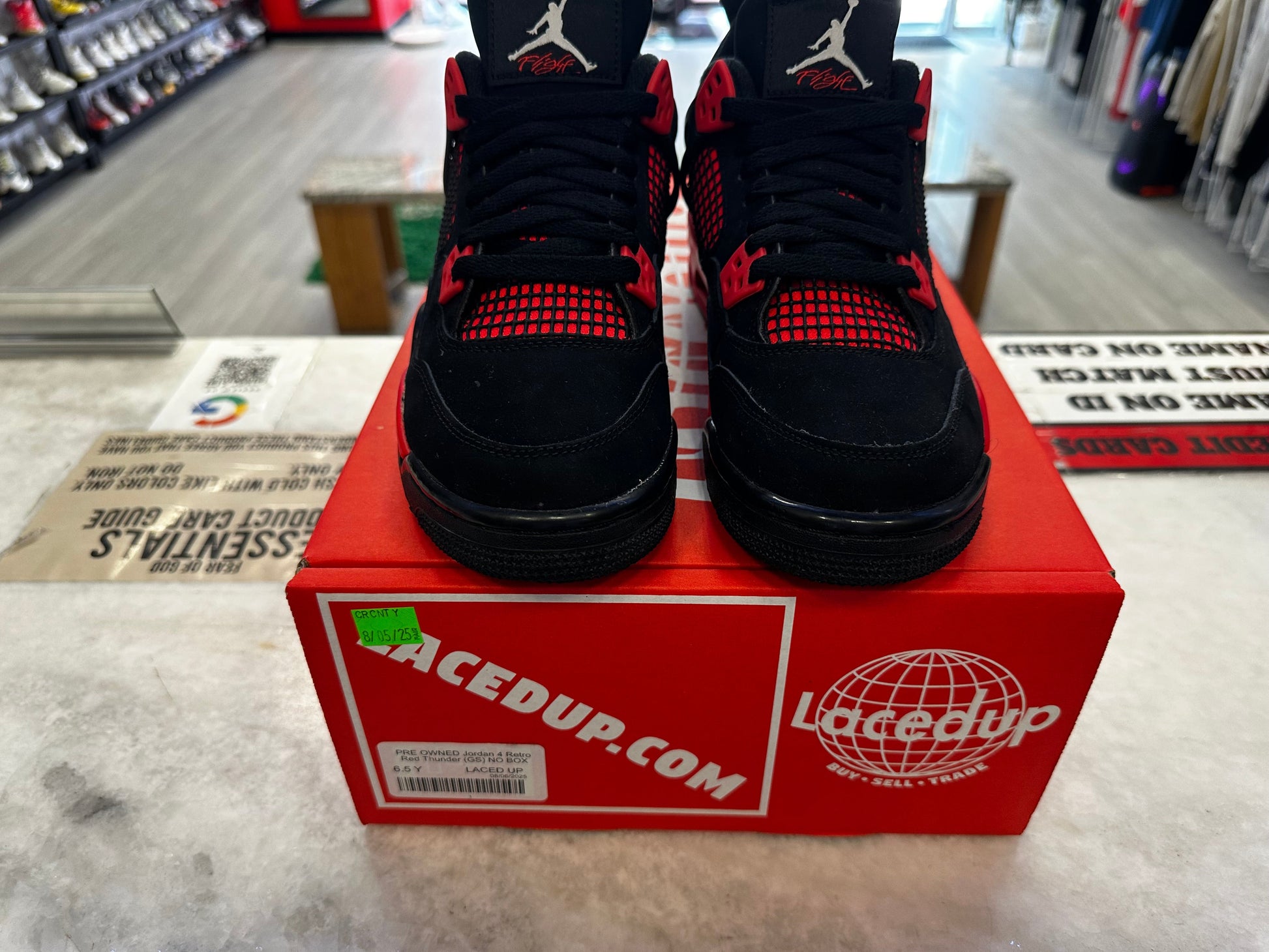 PRE OWNED Jordan 4 Retro Red Thunder (GS) NO BOX