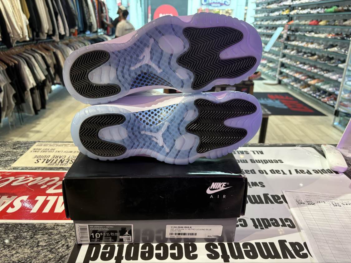 PRE OWNED Jordan 11 Retro Legend Blue (2024)
