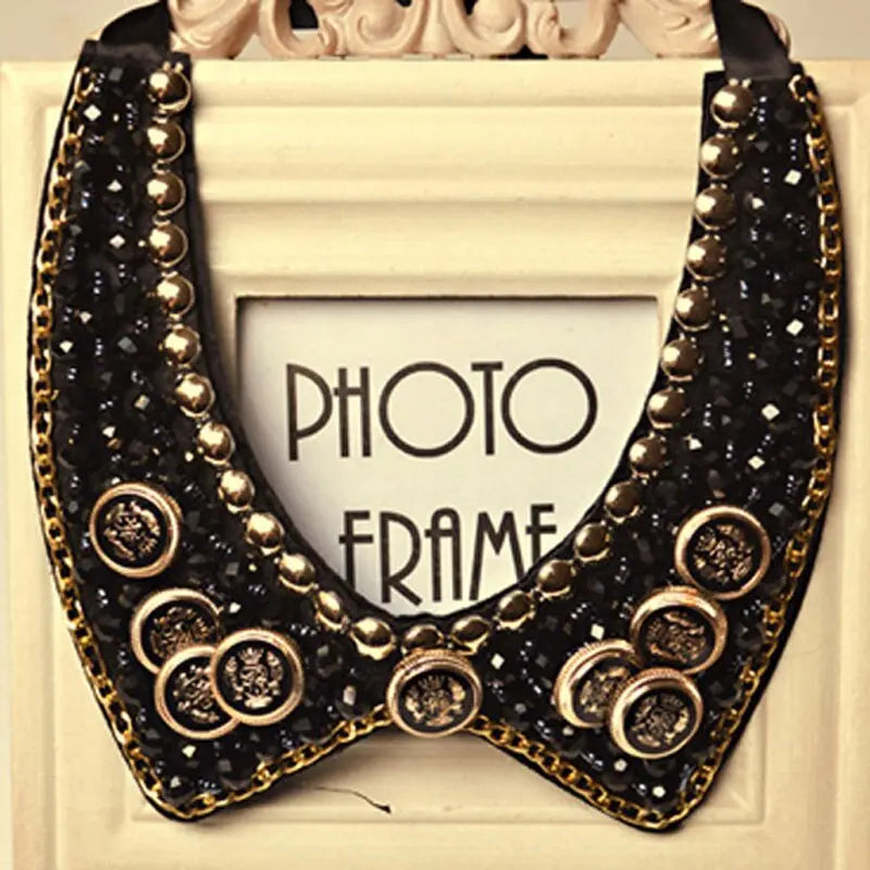 Fashionable Statement Acrylic Choker Necklace