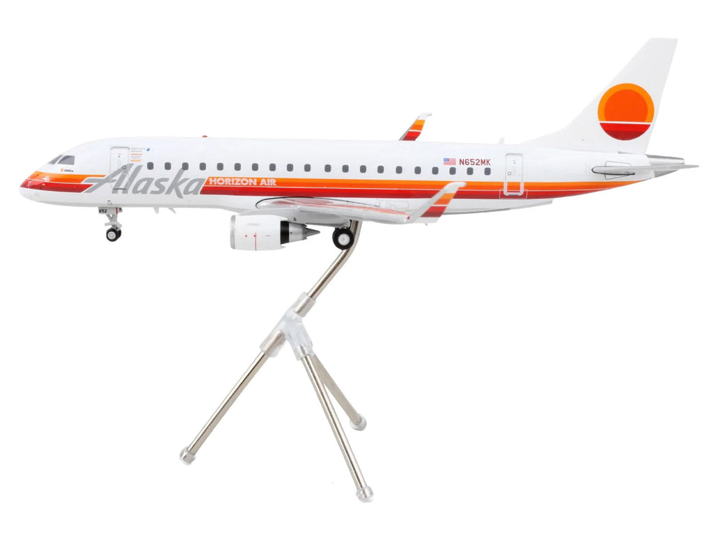 Embraer ERJ-175 Commercial Aircraft "Alaska Airlines - Horizon Air" (N652MK) White with Red and Orange Stripes "Gemini 200" Series 1/200 Diecast Model Airplane by GeminiJets