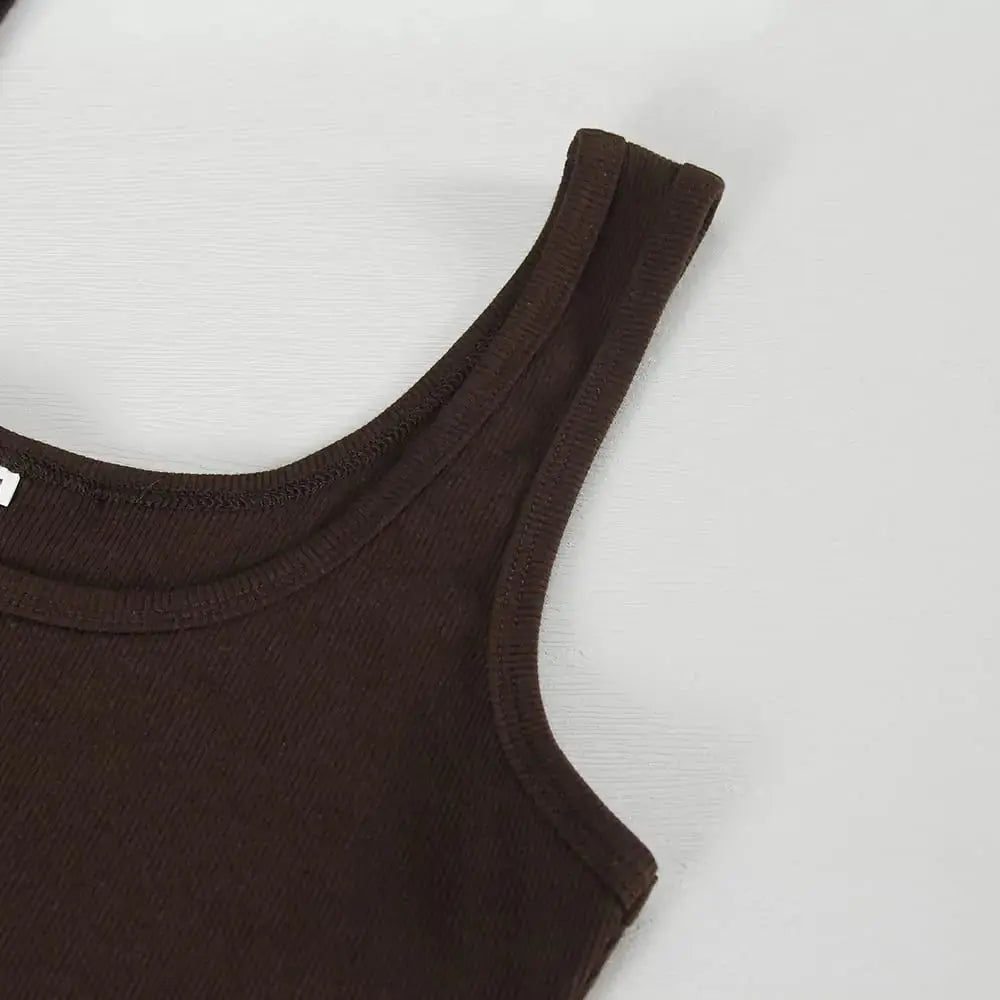 GEMBERA Women's Sleeveless Scoop Neck Ribbed Tank Tops Fitted Basic Cami Tee Shirts X-Large Brown