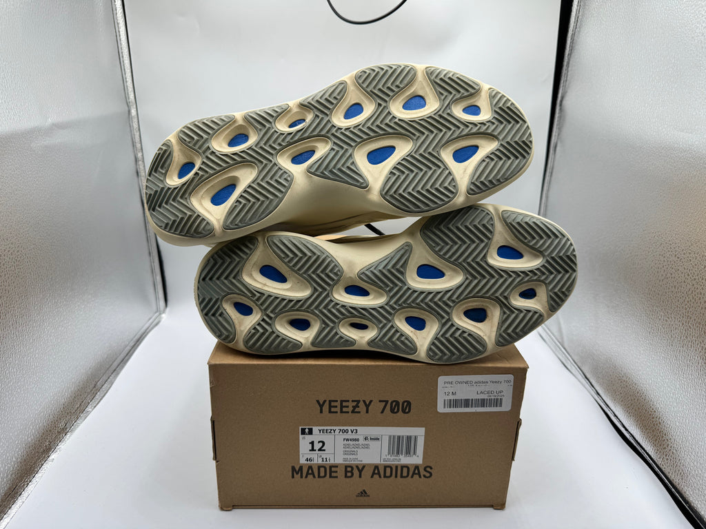 PRE OWNED adidas Yeezy 700 V3 Azael