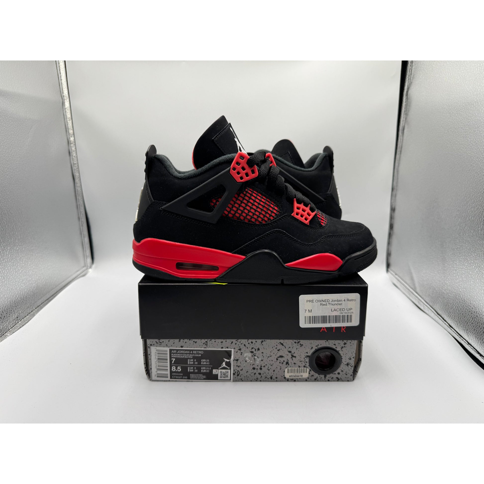 PRE OWNED Jordan 4 Retro Red Thunder