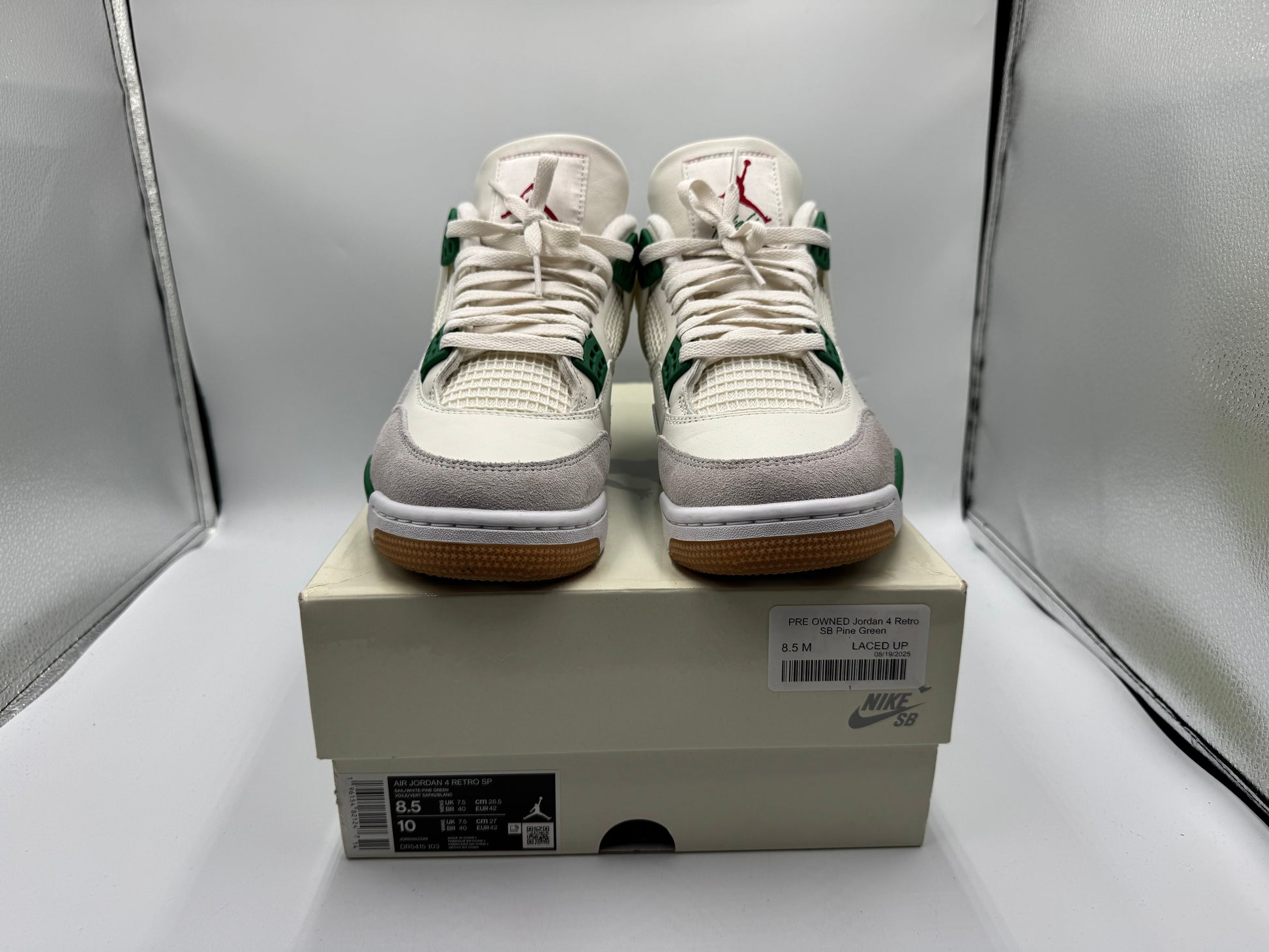 PRE OWNED Jordan 4 Retro SB Pine Green