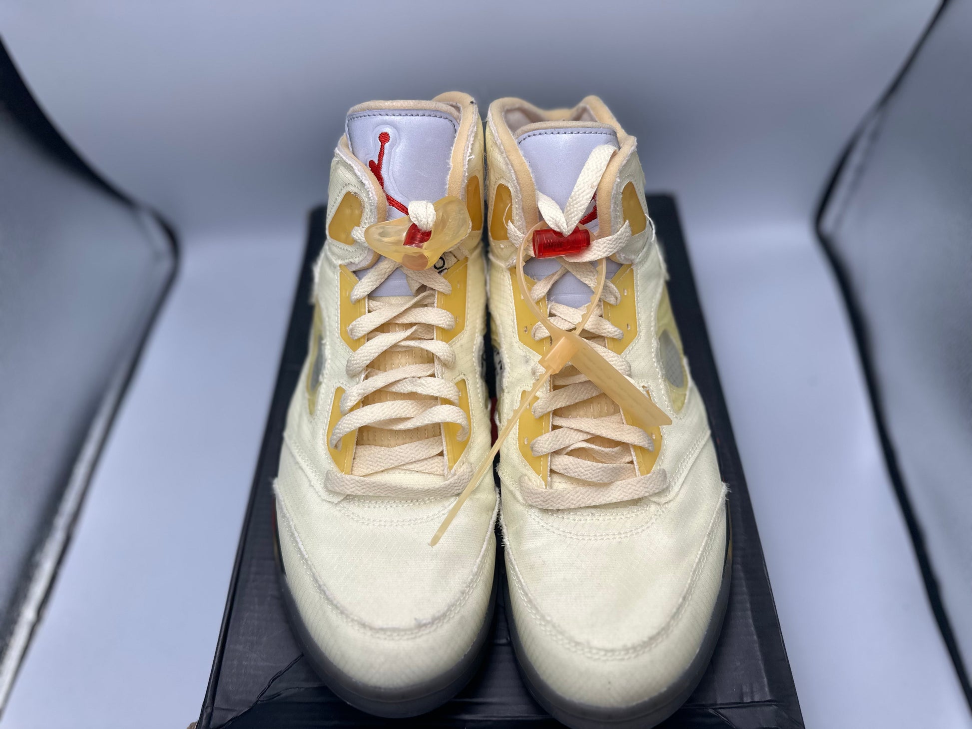 PRE OWNED Jordan 5 Retro Off-White Sail