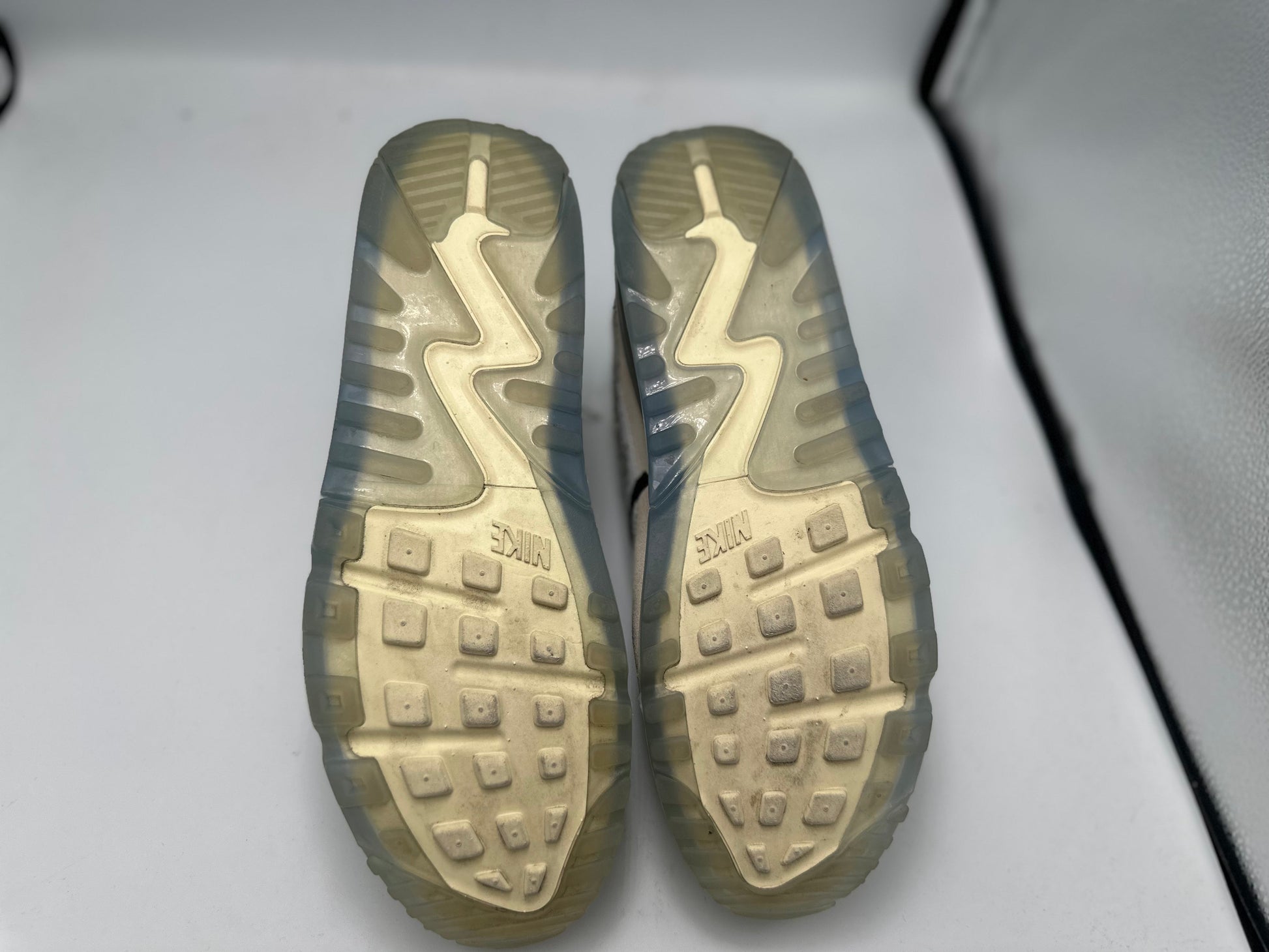 PRE OWNED Nike Air Max 90 Off-White