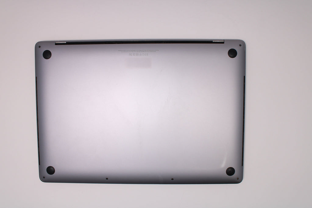 MacBook Pro (2016) 15-inch – Intel Core i7 2.7GHz • Radeon Pro 455 – 16GB RAM 512GB SSD – For Parts & Repair