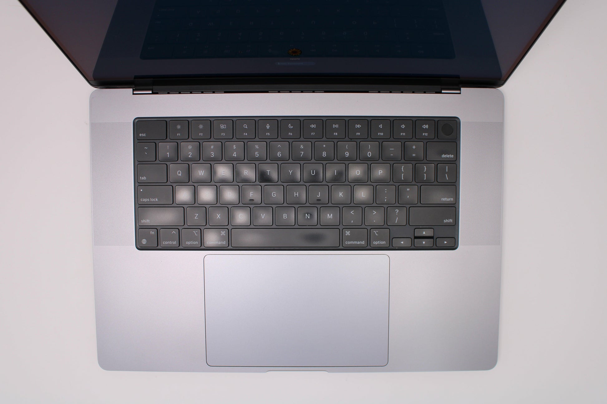 2021 Apple MacBook Pro 16-inch – M1 Pro 16-Core GPU 32GB RAM 2TB SSD | Space Gray